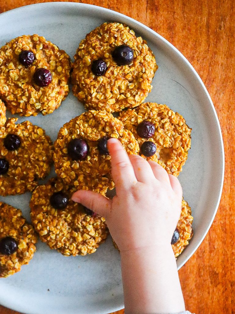 Trick or Treat 🎃 | Cookies de Abóbora e Canela – Baby Friendly